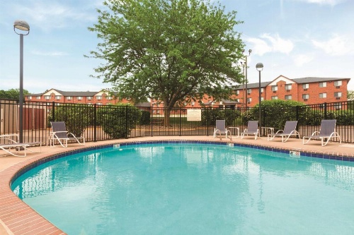 Hampton Inn By Hilton Des Moines Airport image 18