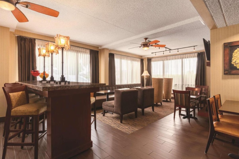 Hampton Inn By Hilton Des Moines Airport Image 19